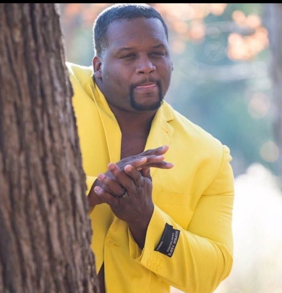 קולגה מכניס עוגה למקרר בעבודה.

אני: