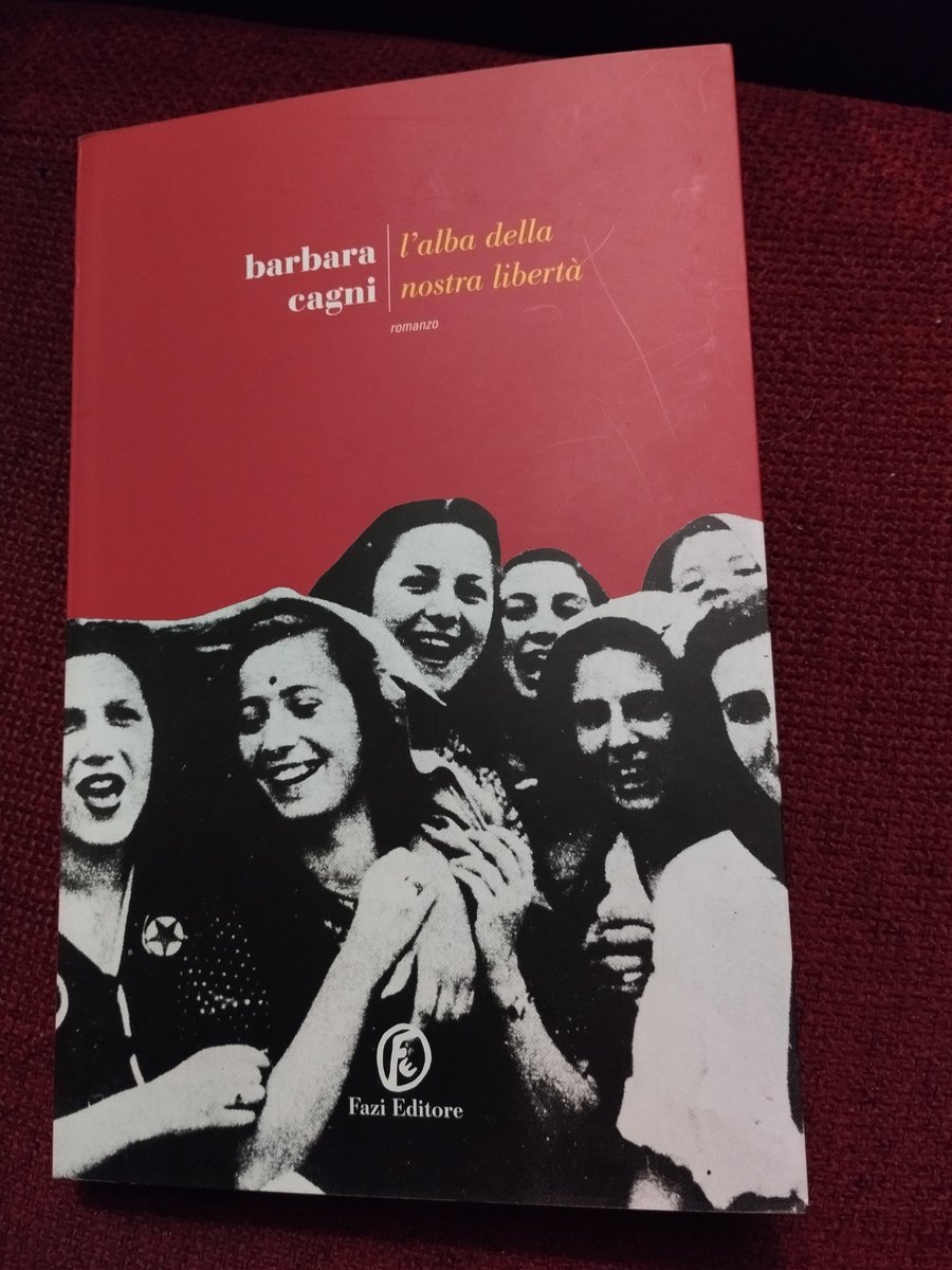 "Finalmente arriverà la democrazia,   disse Emma con le lacrime agli occhi e uno sguardo colmo di speranza."
Milano, la lotta di liberazione delle donne. Dal fascismo e dallo sfruttamento. Storie di coraggio, ribellione, libertà.
#Buongiorno con un libro.
#22gennaio 
<a href="/FaziEditore/">Fazi Editore</a>