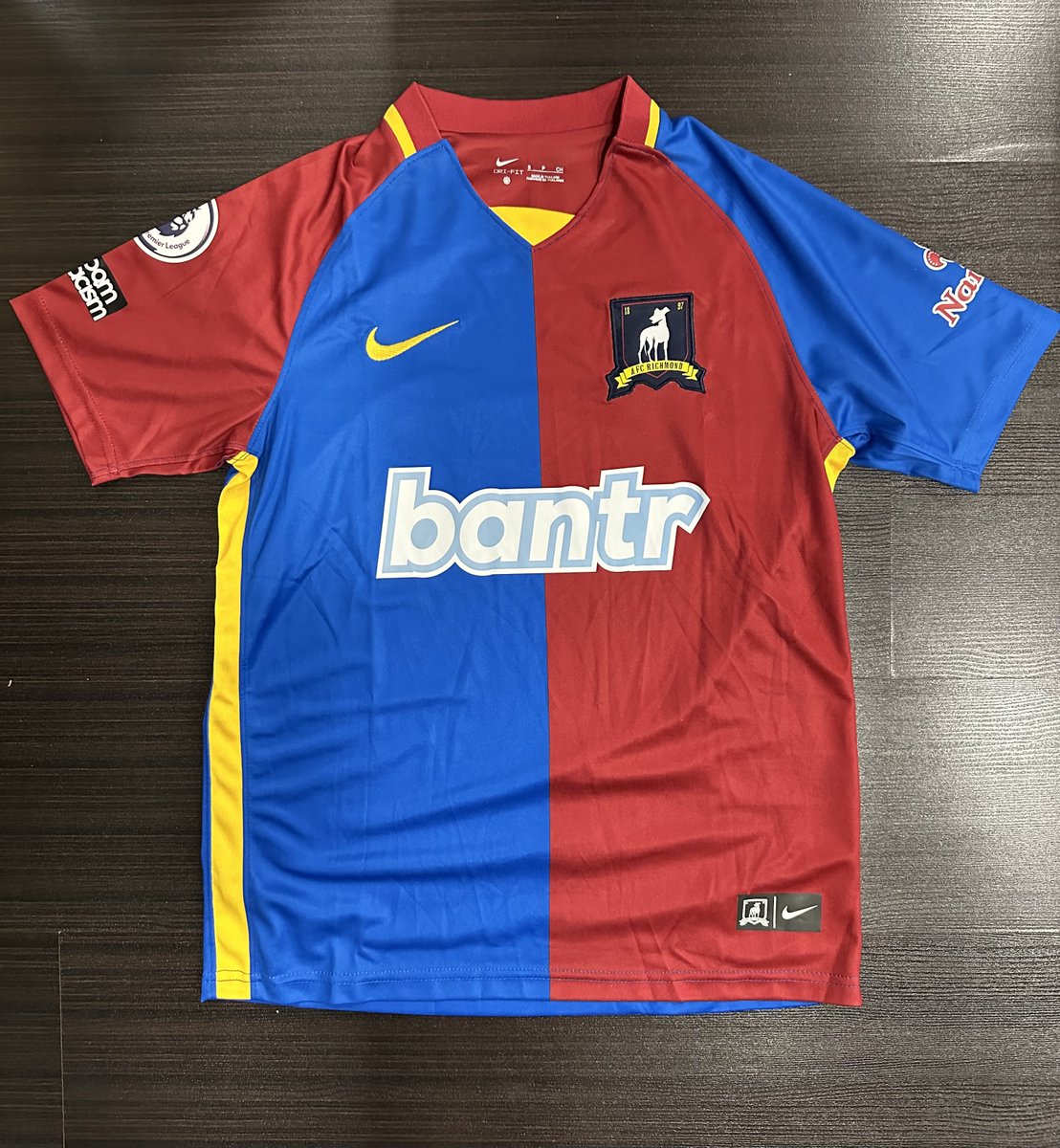 Forgot to mention this before, but I’m such a fan of <a href="/TedLasso/">Ted Lasso</a> ⚽️ that my other half got me an <a href="/AFCRichmond/">AFC Richmond</a> jersey for Christmas! Absolutely loved the show. So heartwarming. Hope they make more seasons! <a href="/AppleTV/">Apple TV</a> 

#afcrichmond #bantr #tedlasso