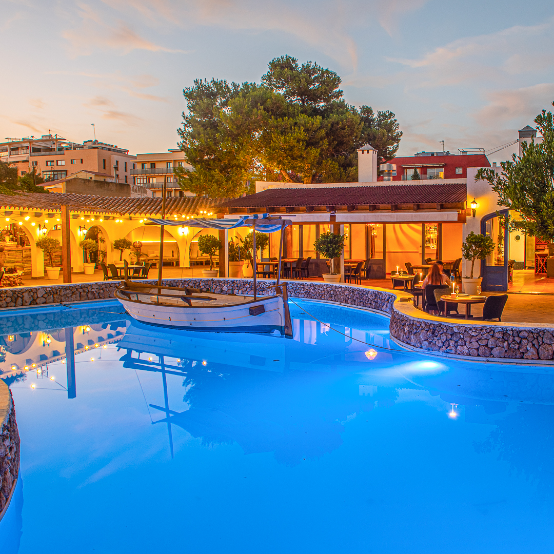 ✨ Can Avelino 23 – Mahón 🍴🔝

📍 Sinia des Muret, 23 – Mahón
📞 971 09 17 44
🔗 Más info: menorcatour.com/guia-comercial…

#Menorca #RestaurantesMenorca #GastronomiaMenorca #MenorcaTour #Mahón #CanAvelino23 #CocinaDeMercado