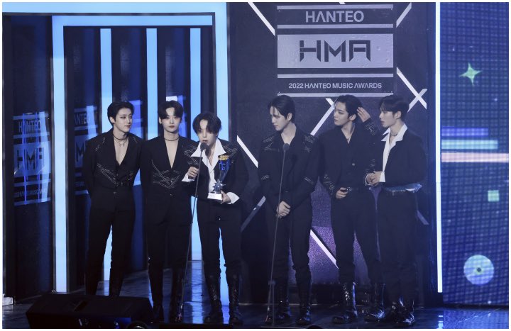 Hello RUi! 
Please participate, thank you 🩵

RT Deals for #WEi
POST GENERATION Voting - Round 1 Whosfan

Prize: 250 🎟️

Rules:
— RT, Like this tweet &amp; pin📌
— Follow <a href="/dicariemmak/">Kucinggemoy Voting</a>
— A minimum of 80 proofs

‼️BIG PROMO‼️
HMA TICKETS WHOSFAN
• 500 🎟️ = IDR 16K / $1

#위아이 #WEiPH