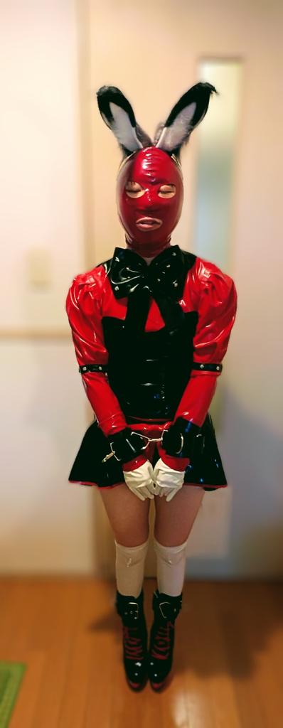 LatexBunny Girl