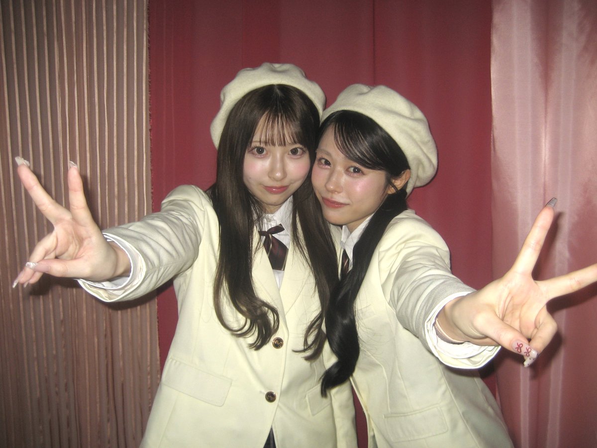 デジカメ写真📸 🩷桜庭遥花 ❤️佐野愛花 🧡川本笑瑠 💜真鍋凪咲