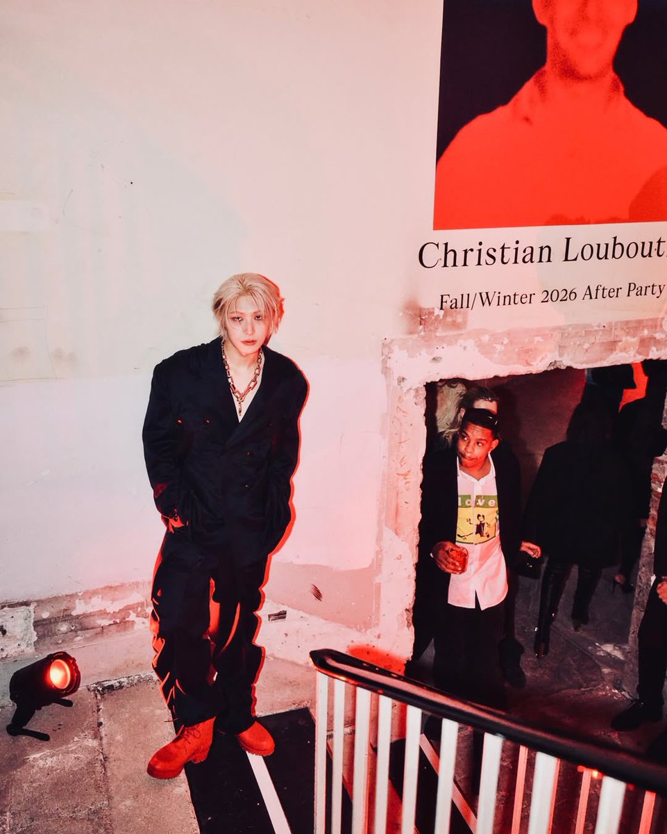 [📷] 260122 | MINGI

#MINGI #민기 #ChristianLouboutin
<a href="/ATEEZofficial/">ATEEZ(에이티즈)</a> <a href="/LouboutinWorld/">Christian Louboutin</a>