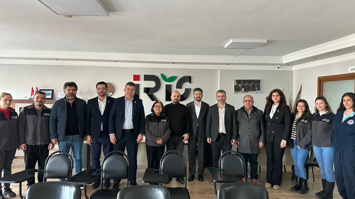 Başkanımız Abdullah Demir ve heyeti, Değerli Üyemiz Ahmet Kerem Çilingir'i işyeri İris Çevre ve OSGB'nde ziyaret etti.