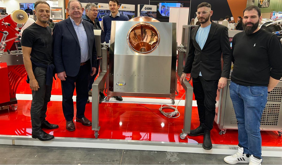 Rollermac Boscolo has its happy faces too!

Here are some happy customers together with Dario from Rollermac Boscolo and Rollersweet 40!

myblog.boscolo.it/en/post/2026/0…