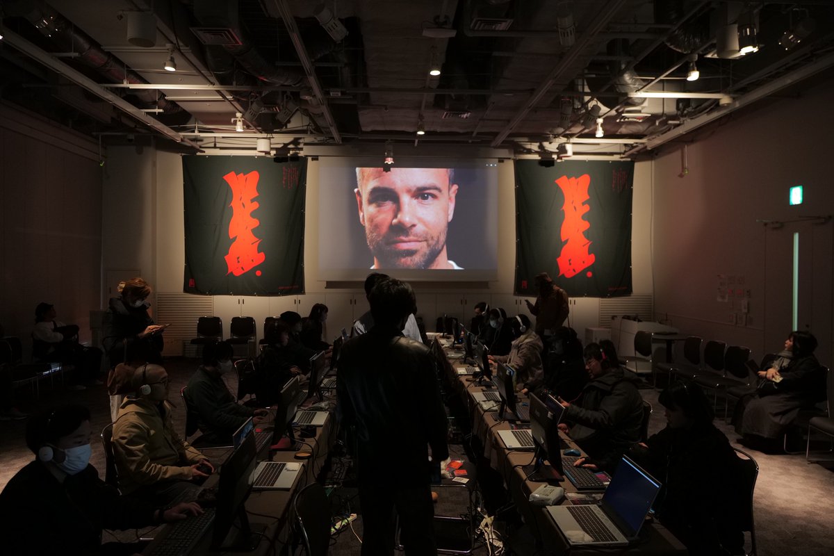 milmotes tweet media