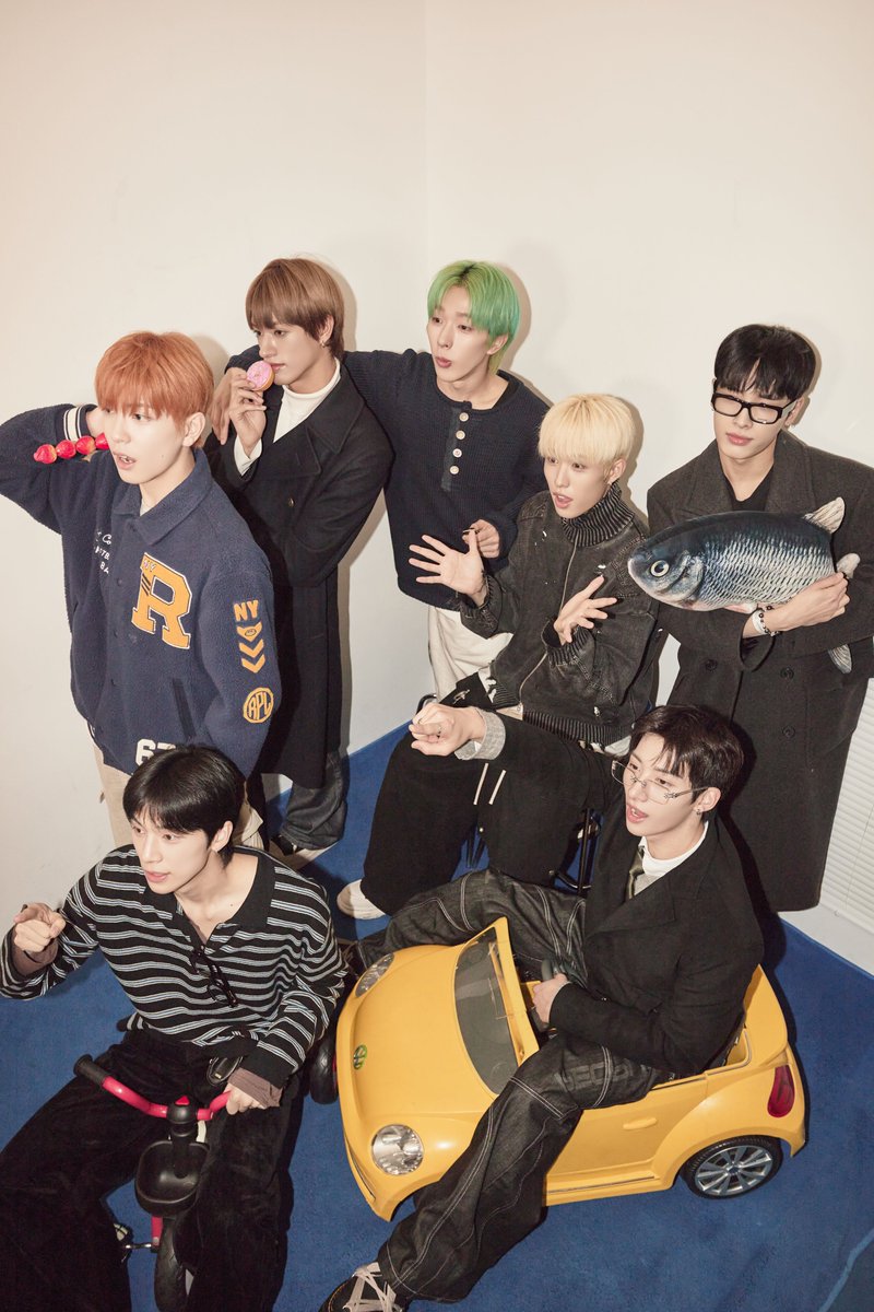 NEXZ_official's tweet image. 😎 가족사진 ✌️

#NEXZ