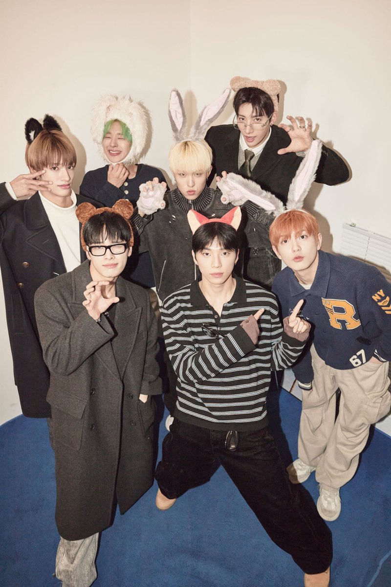 NEXZ_official's tweet image. 😎 가족사진 ✌️

#NEXZ