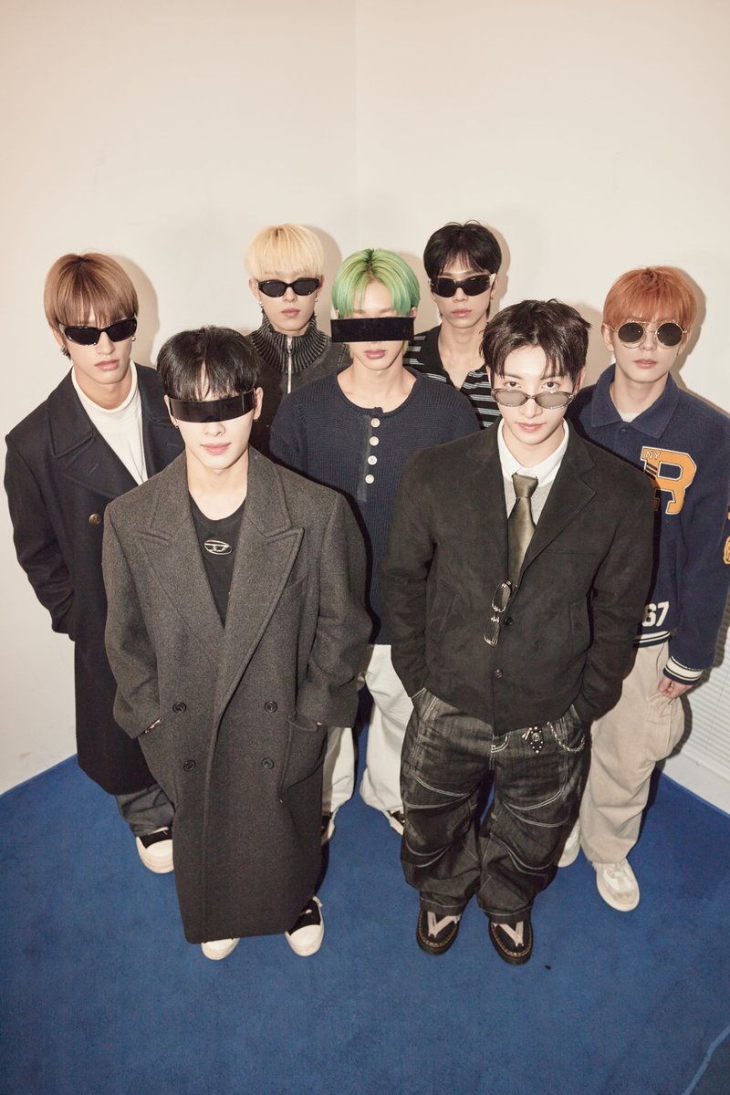 NEXZ_official's tweet image. 😎 가족사진 ✌️

#NEXZ