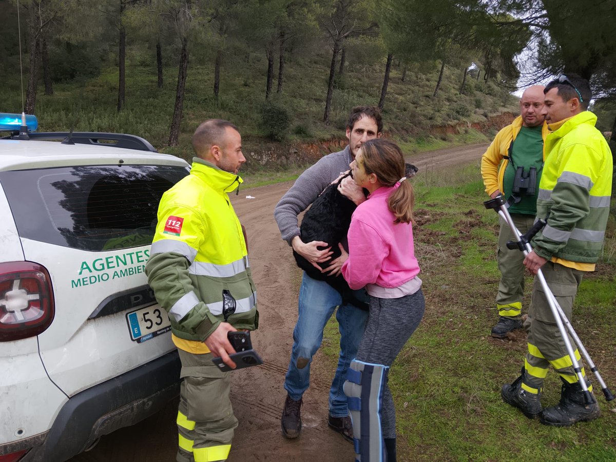 💚¡BORO RESCATADO!

👉Los agentes del INFOCA han rescatado finalmente a Boro. ¡GRACIAS!
 
💚Después de tres días interminables tras el accidente en Adamuz (Córdoba), Boro volverá a estar con su familia.

🙏Desde PACMA queremos dar las gracias a todos los voluntarios y efectivos