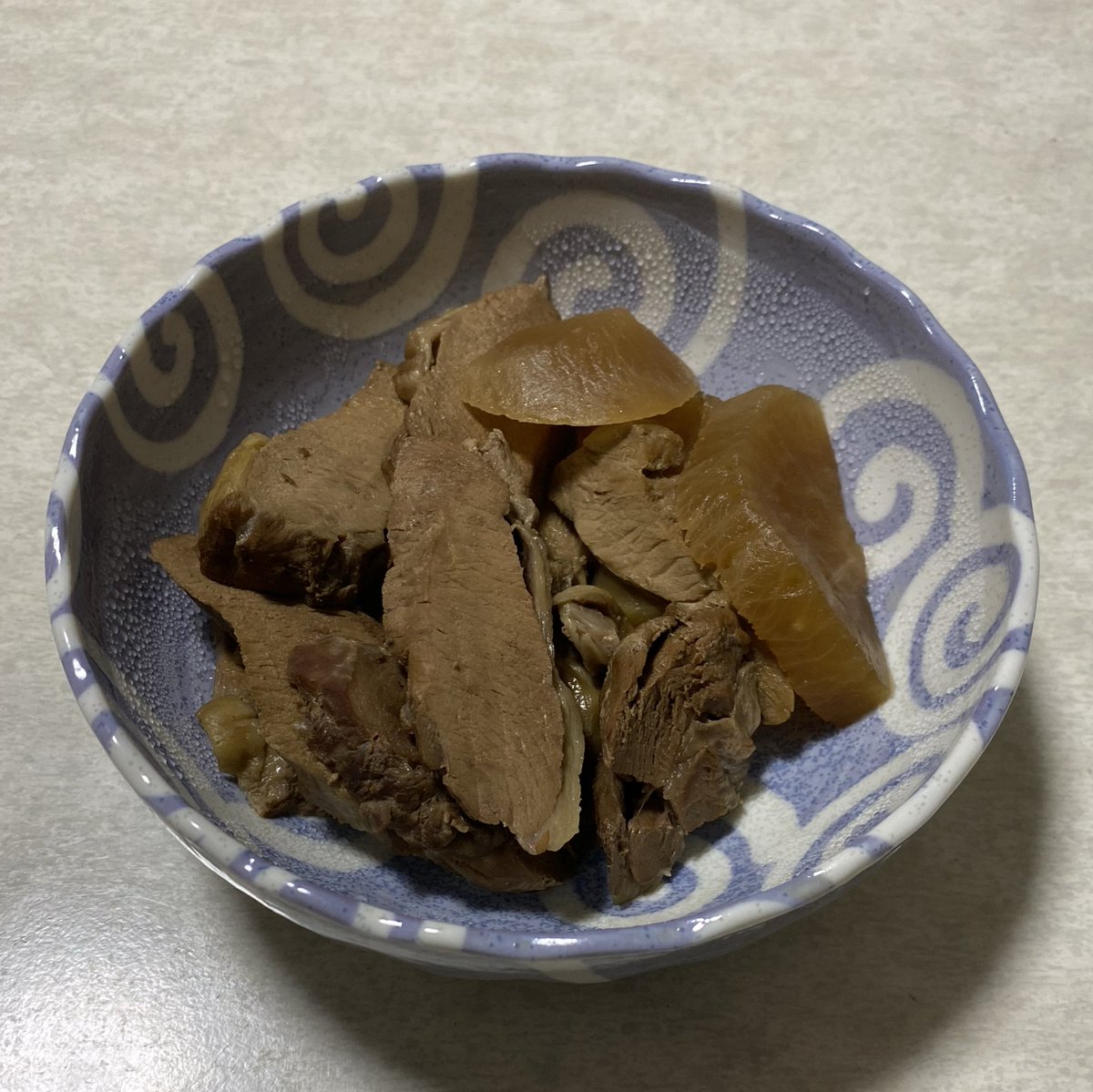 イノシシとダイコンの煮物作りました