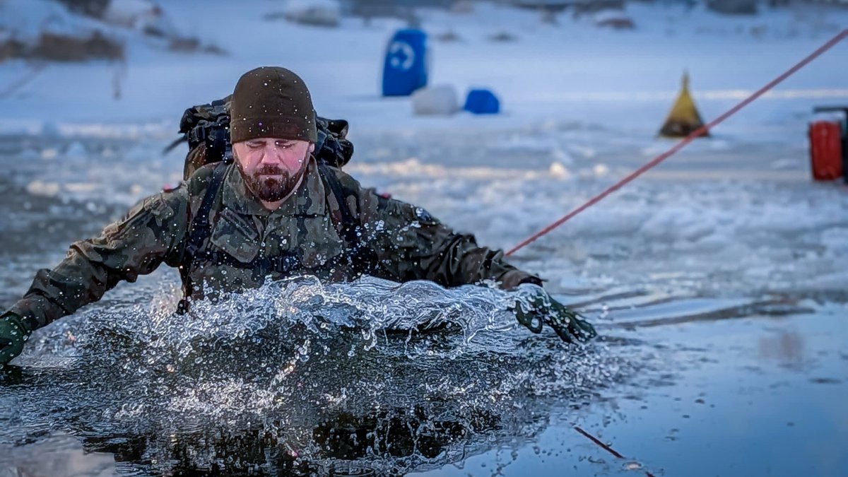 25 BKPow. tweet media