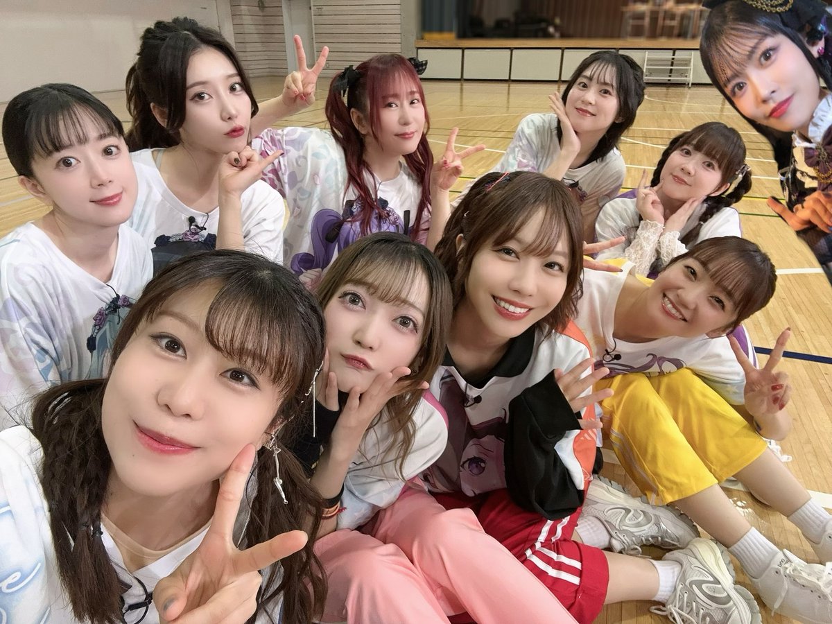 aimi_sound's tweet image. Poppin'Party × Roselia✌️✨