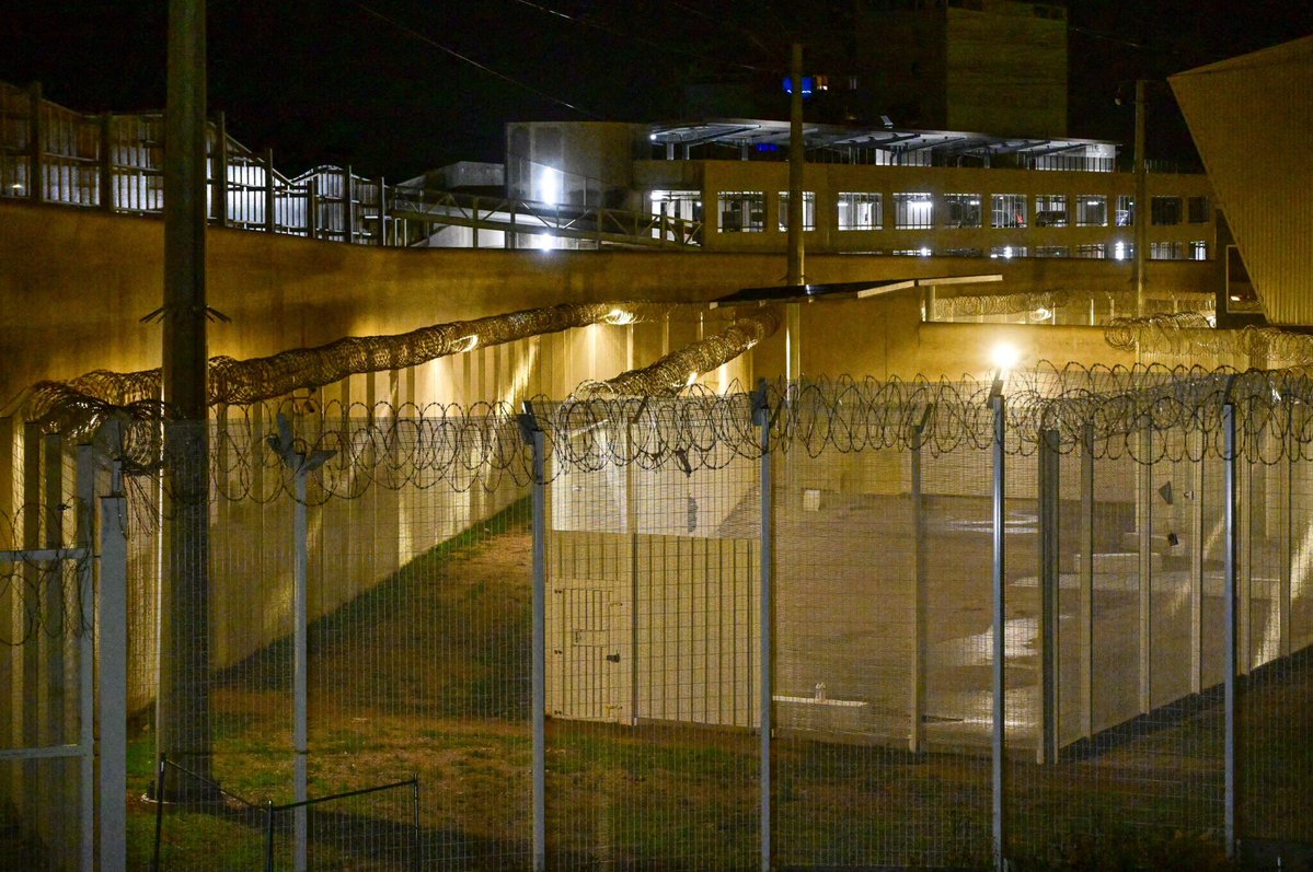 humanite_fr's tweet image. Des prisons devenues des « entrepôts humains » : les membres du Conseil de l’Europe « extrêmement inquiets » sur les conditions d’incarcération en France

➡️ l.humanite.fr/IMB