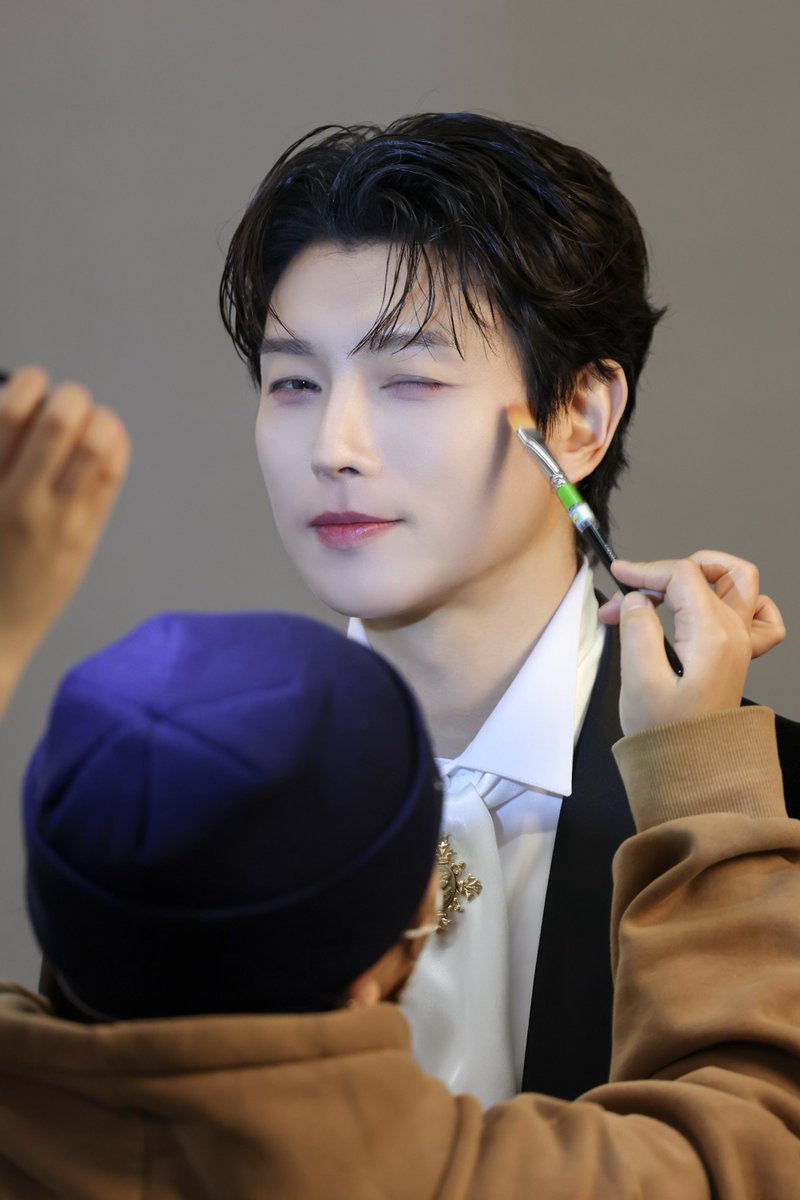 official_fore's tweet image. [📝]

Nella Notte 앨범 자켓 촬영 현장 비하인드

▶️ vo.la/J8isnWv

#포레스텔라 #Forestella