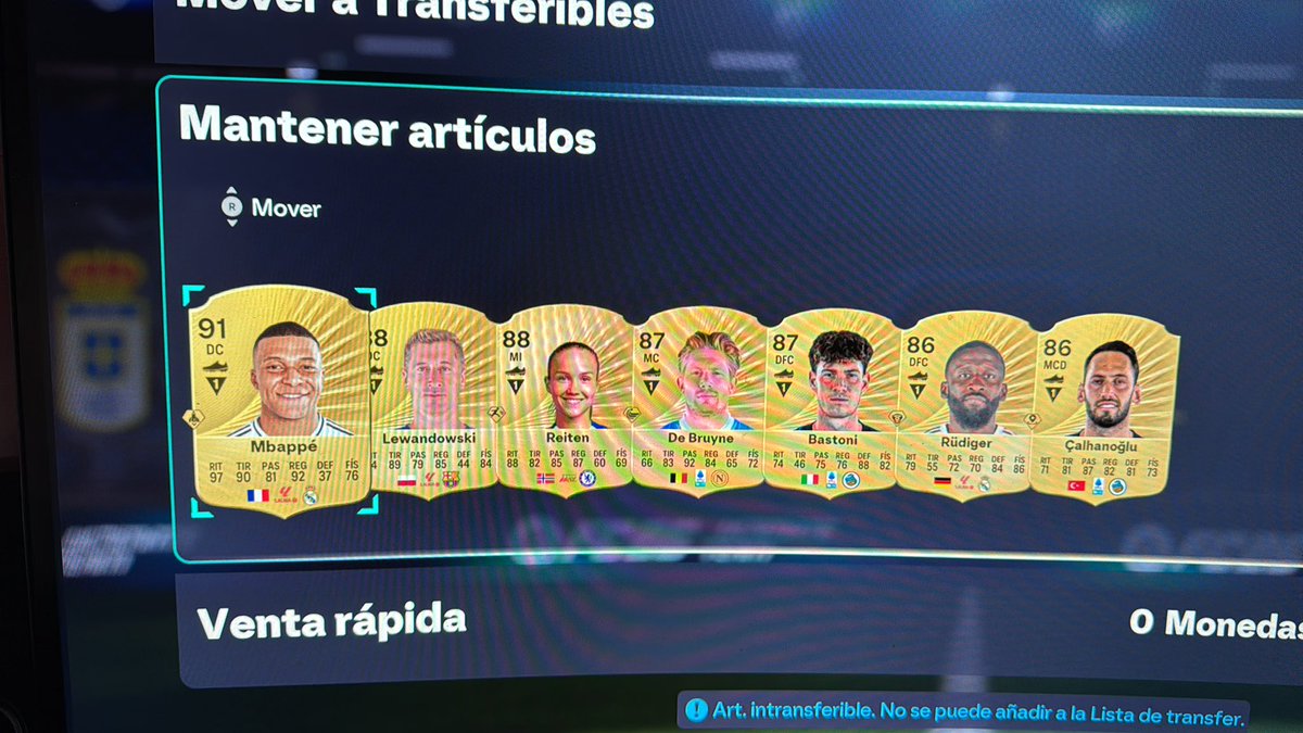 Joseteee_03's tweet photo. Un azul no me vais a dar , pero a mbappe si , tiene huevos el juego jajaja https://t.co/SRriMaZQGV