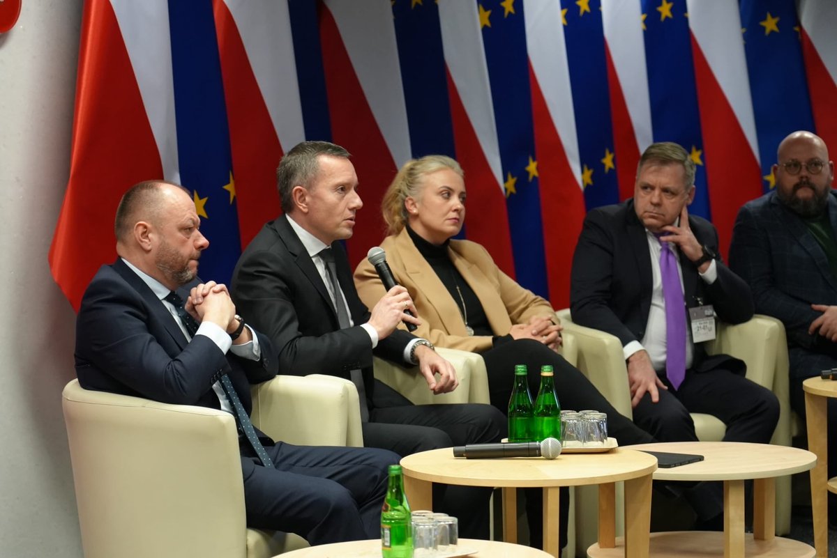 Marcin Ociepa tweet media