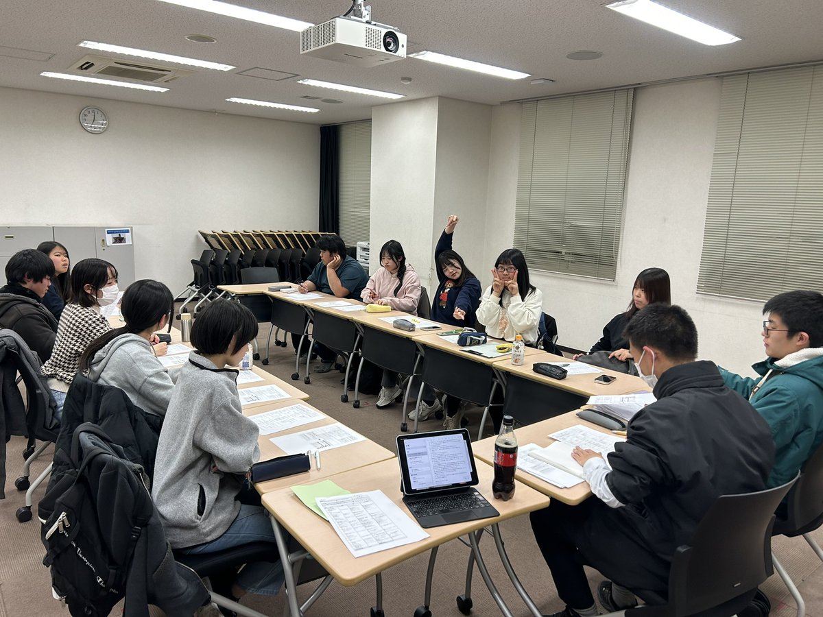 foifoi_ysdnet's tweet photo. 1月25日にある、
ODSおもちつきの全体ミーティングをしております🔥 https://t.co/sgCz6eWIMZ