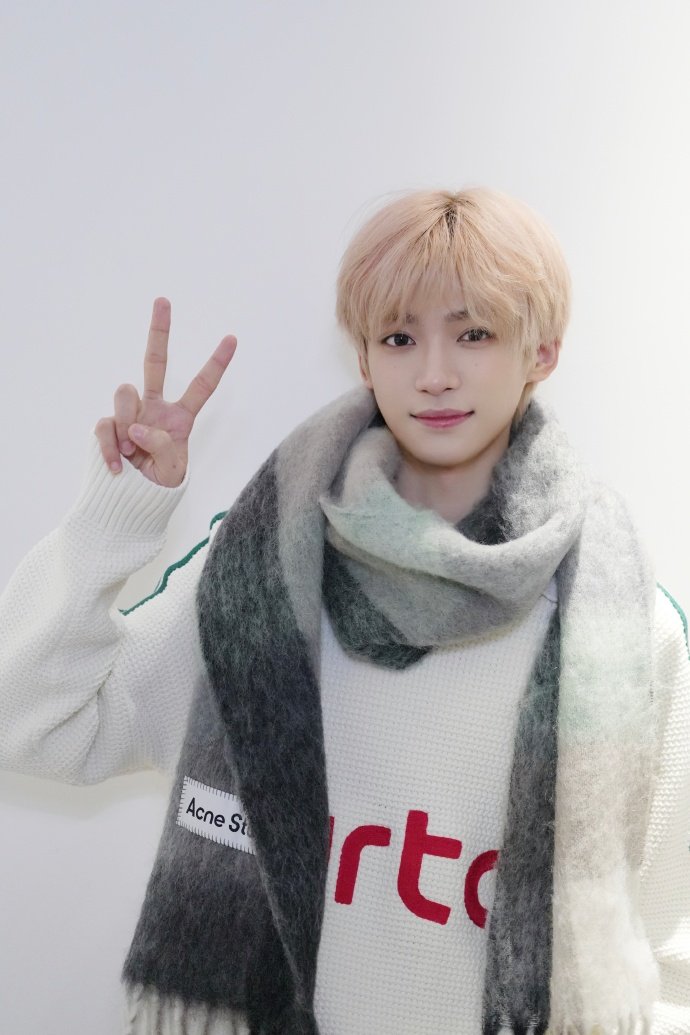 BoMerriott45305's tweet image. 즈위 공작실 웨이보🩵
抖抖库存！发现一组@我是梓渝_ 的照片!
묵혀둔 자료 털기! 즈위의 사진 한 세트를 발견했어요!
#Ziyu #梓渝