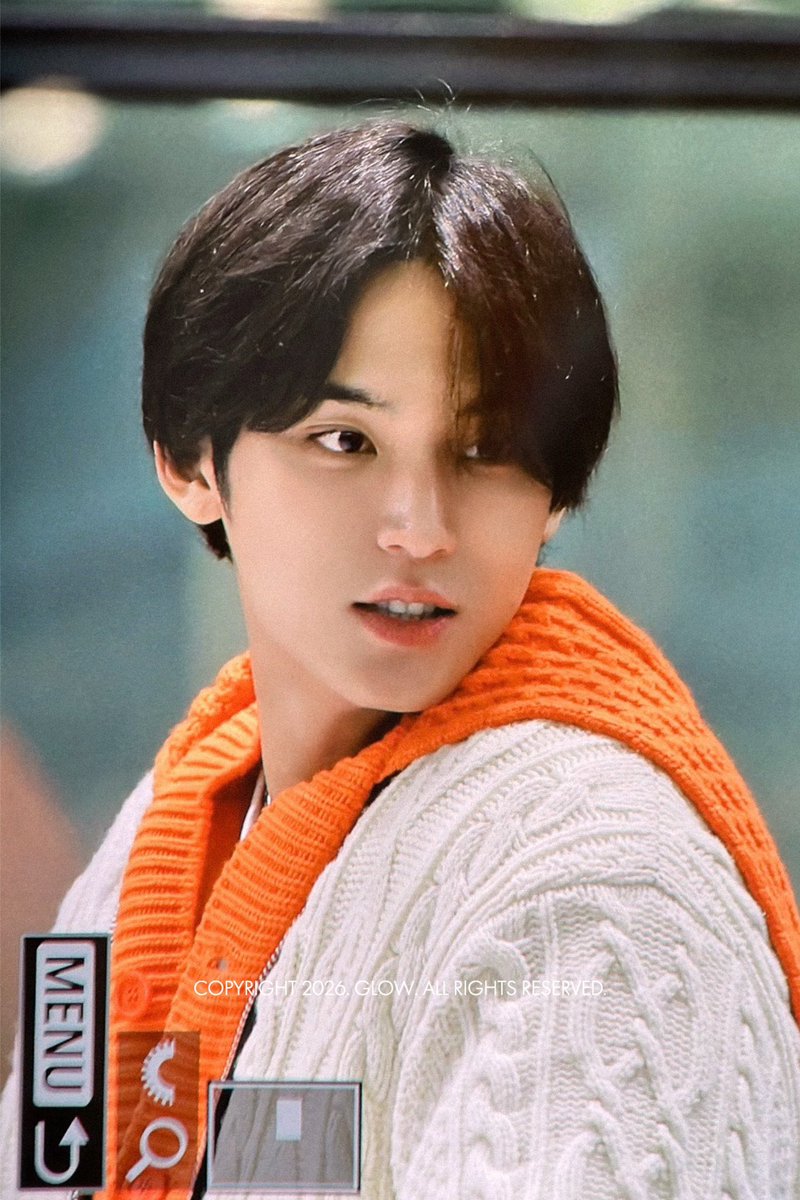 9yuro_k's tweet photo. 새내기같음 https://t.co/01tg3RqwoY