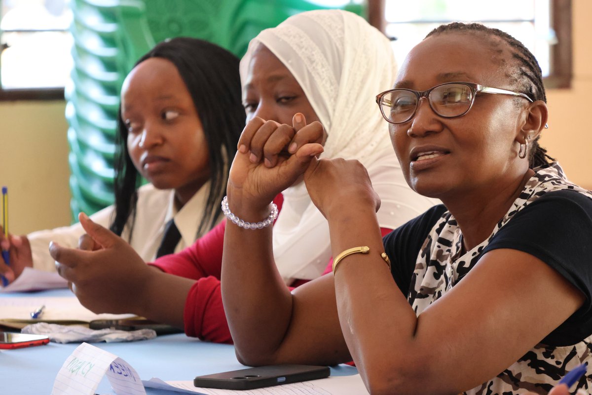 YOWPSUD_'s tweet image. 🌿 Mwanamke Imara Mentorship Session | Kilifi County 🌿
Strengthening women’s leadership in peace, security, and justice. 💪🕊️
In Kilifi County, women in security and justice institutions came together for a powerful Mwanamke Imara mentorship session sharing experiences,…