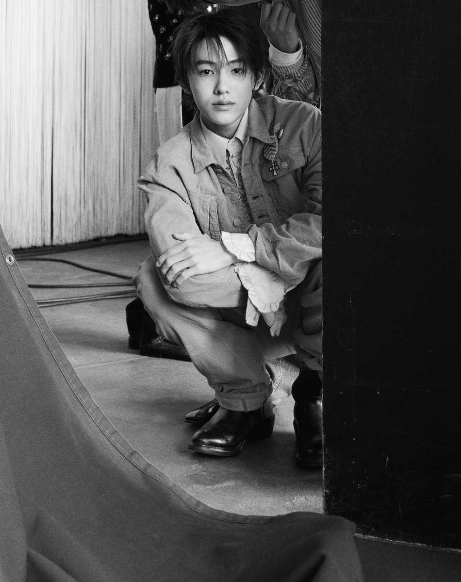 eomcoertis's tweet image. To #SEONGHYEON 

🐢: He has a very strong beliefs. 
🐶: We sometimes fight since we're the same age, but he is the one I hang out with the most 
🦅: He has his own vision and knows exactly what he wants 
🦔: He is someone who embodies Color outside the lines in everyday life