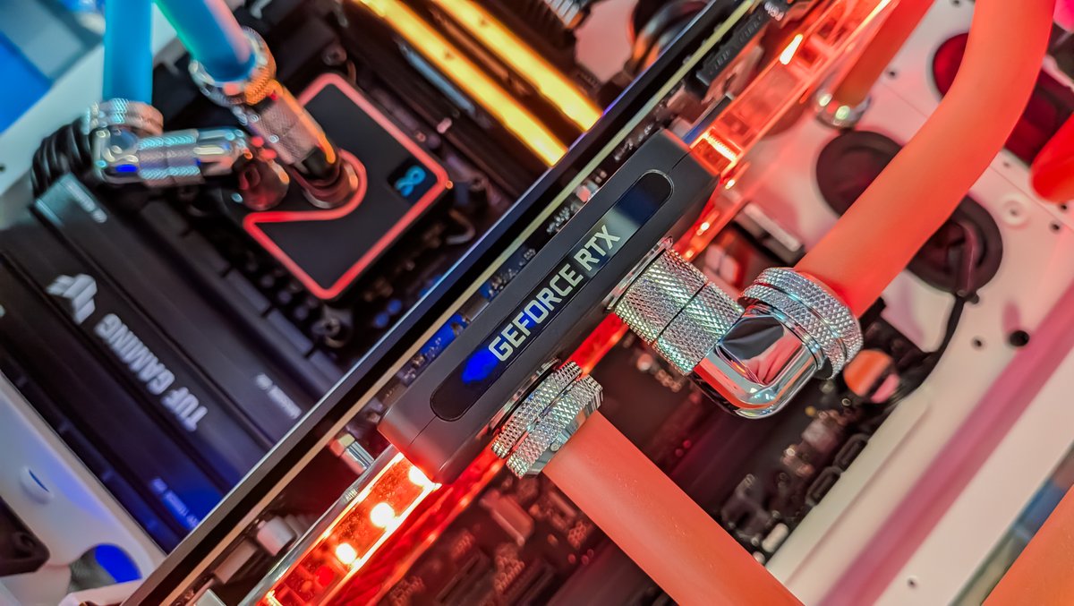 PCSpecialist's tweet image. I hereby crown this build... "The Chungus 900"