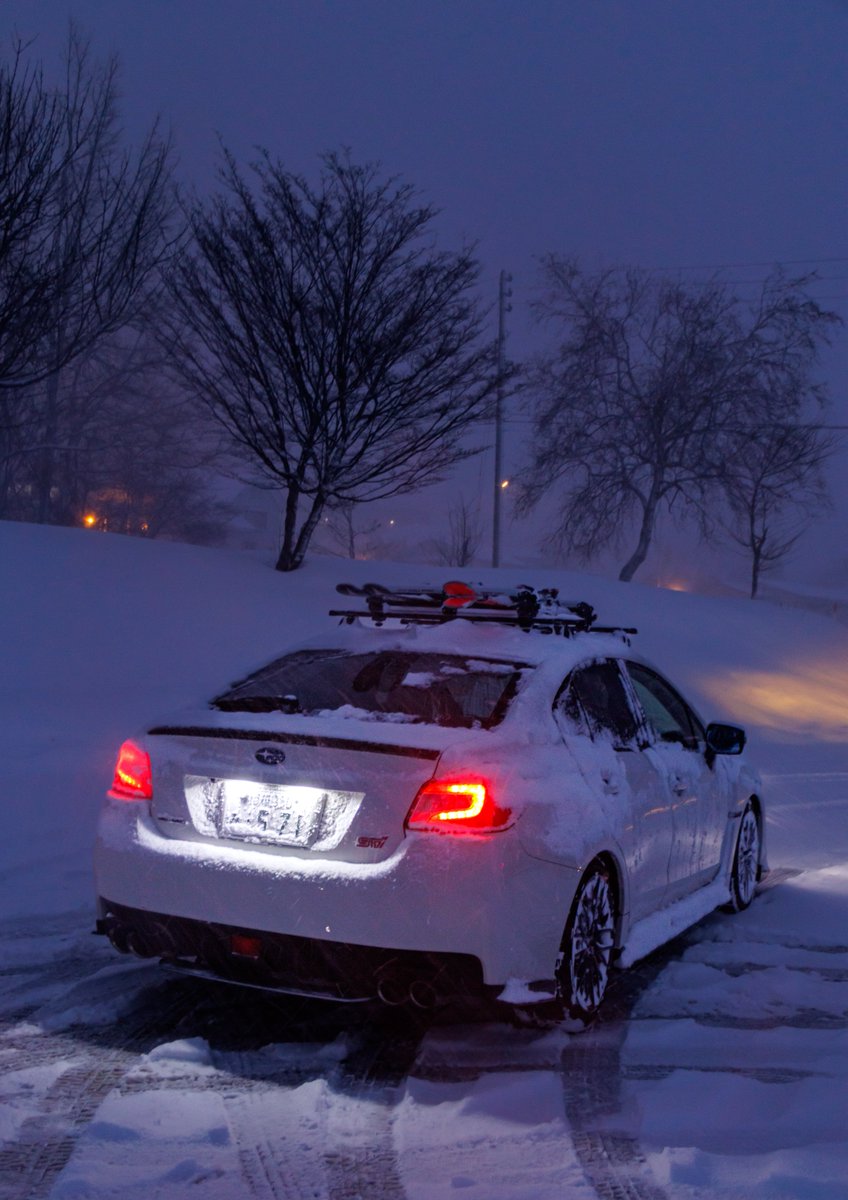 kei_vab571's tweet photo. #SUBARUと雪遊び

スバルに雪は最強☃️ https://t.co/oWATtohrzd