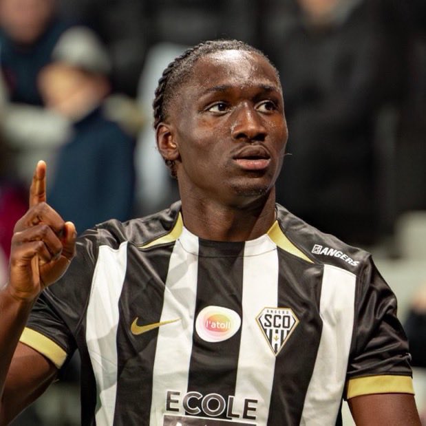 SportsPeteO's tweet image. Wrexham have made an offer worth up to £19million for Angers striker Sidiki Cherif as they look to beat Crystal Palace in the race for his signature. #WxmAFC #CPFC #Angers