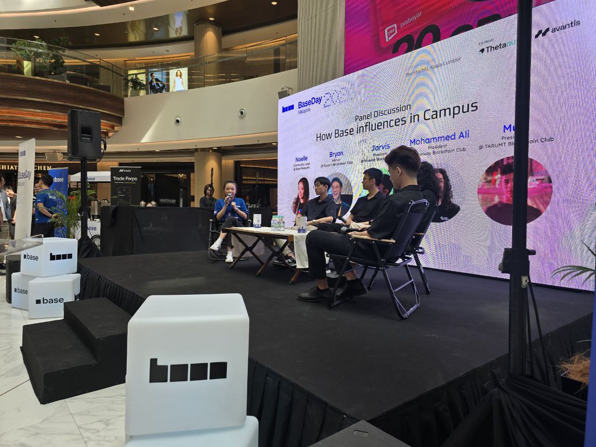 baseapac's tweet photo. Moderated by @nonolee97, Community Lead, Base Malaysia, this panel spotlighted how Base is shaping blockchain communities across Malaysian campuses.

Featuring: @nuuuwb - Advisor, @TaylorsBCC, @jarvis_lim President, @mumbcs, @_quix0te – President, @SunwayBCC, @mun336699 – President, @tarumtbcc

Campus builders. Real impact. What’s next for Web3 on campus. 🟦