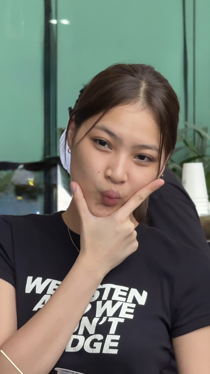 itsmiaag's tweet image. Colet pogi pose!💚 no wm 🫶