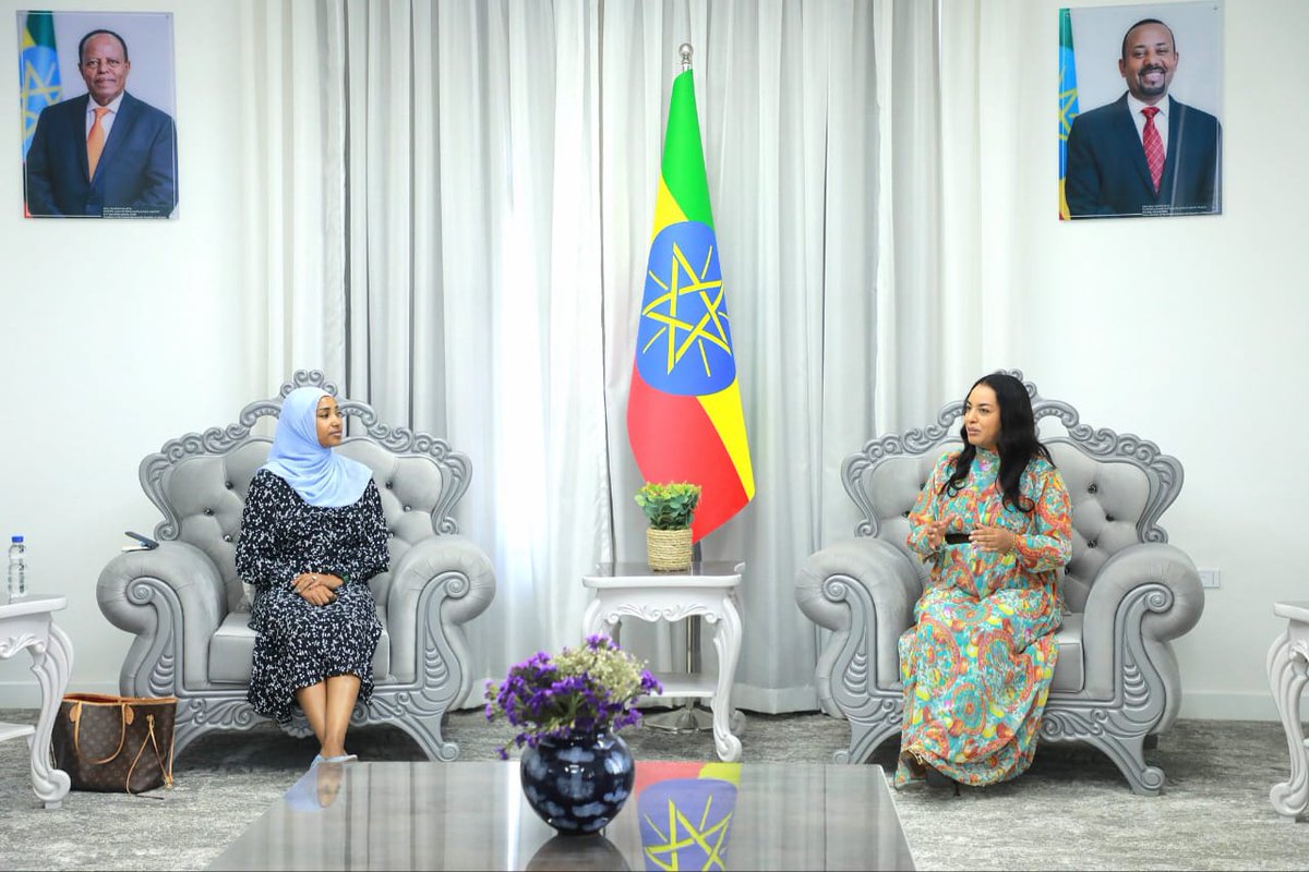 RRSEthiopia's tweet image. Today, @RRSEthiopia &amp;amp; @Mowsaofficial signed an MoU to support refugee &amp;amp; returnee women, children &amp;amp; youth. The partnership would strengthen protection &amp;amp; widen opportunities. The deal reaffirms shared commitment to those most in need, reflecting 🇪🇹’s inclusive refugee response.