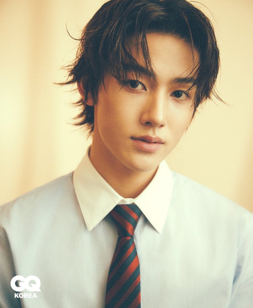 vintagedjesus's tweet image. they sit at the same table