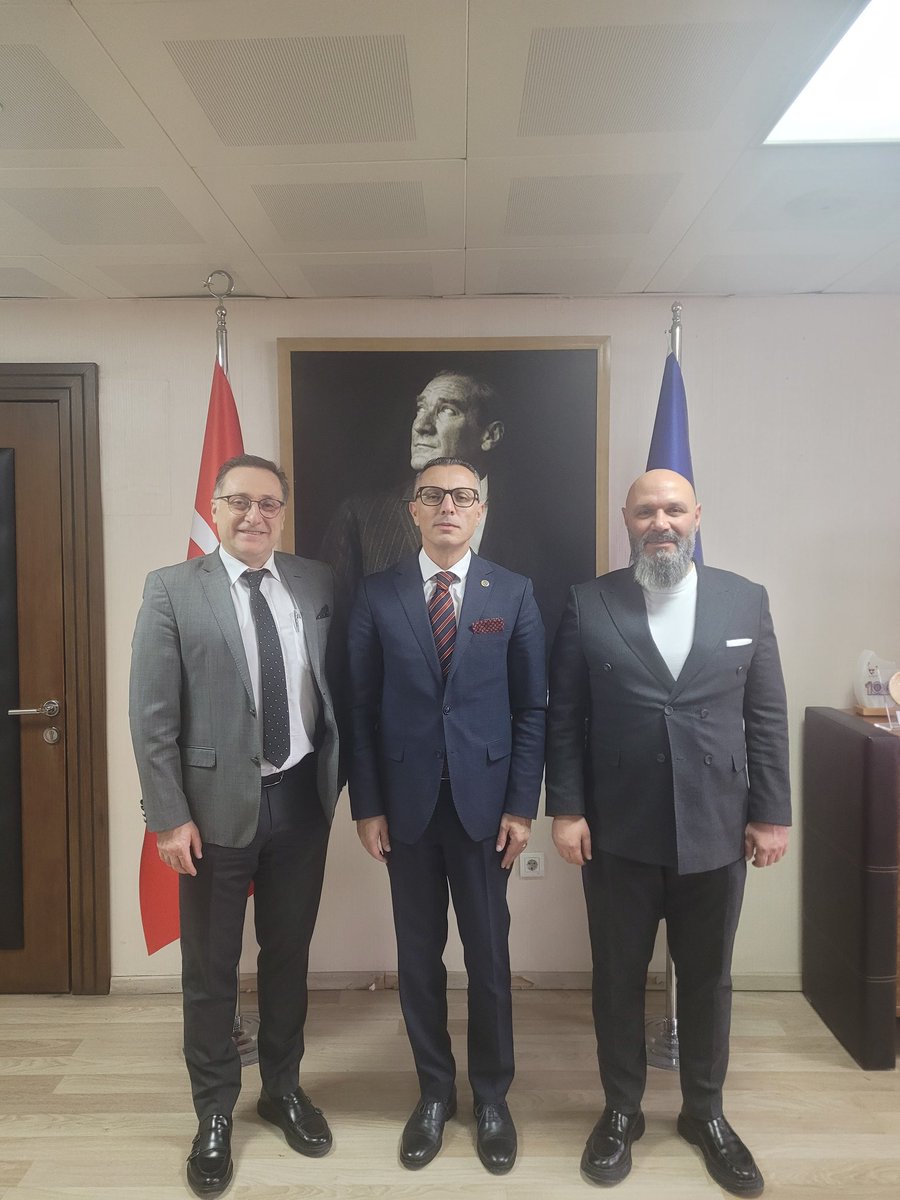 Prof. Dr. Timur Gültekin tweet media