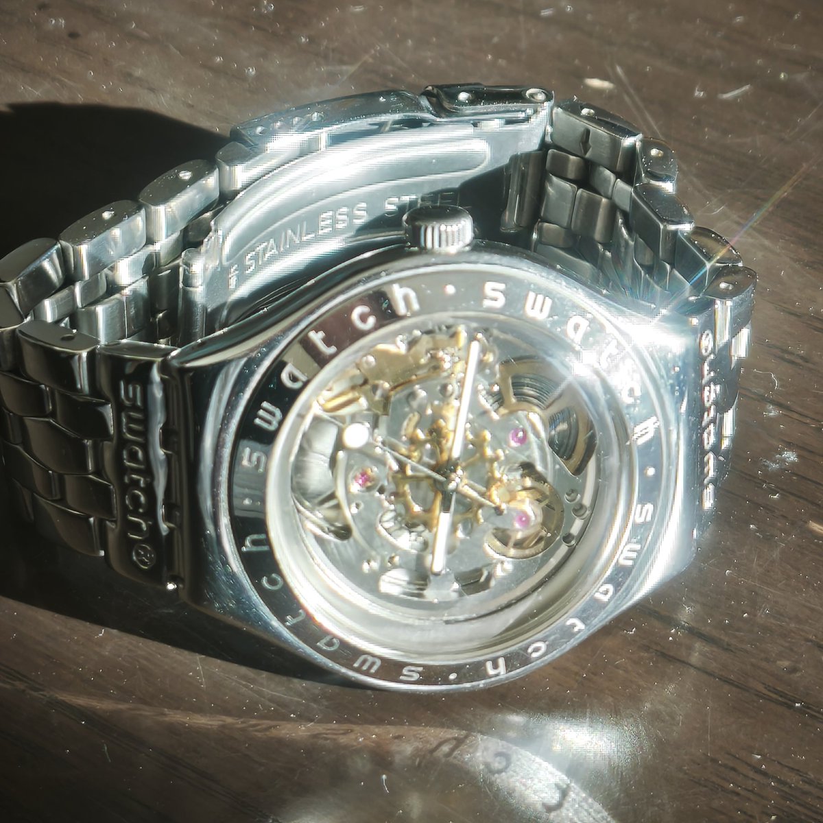 ETA 自動巻き 裏スケルトン フルスケルトンのスウォッチ自動巻モデル！ 安く仕入れられて高く売れ