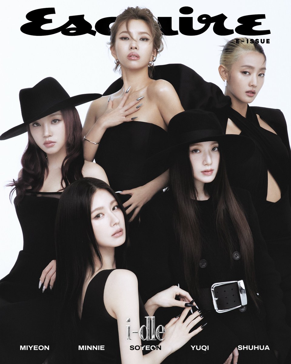 esquirekr's tweet image. 아이들(i-dle)이 새 디지털 싱글 ‘Mono’ 공개에 앞서 에스콰이어와 함께 디지털 커버를 장식했습니다. 블랙과 화이트로 정제된 무드, 과장 없이 밀도만 남긴 비주얼을 확인해보세요. 
🔗 instagram.com/p/DTz1MsyD44U/…

@official_i_dle #idle #아이들 #Mono #민니 #소연 #미연 #우기 #슈화 #에스콰이어…