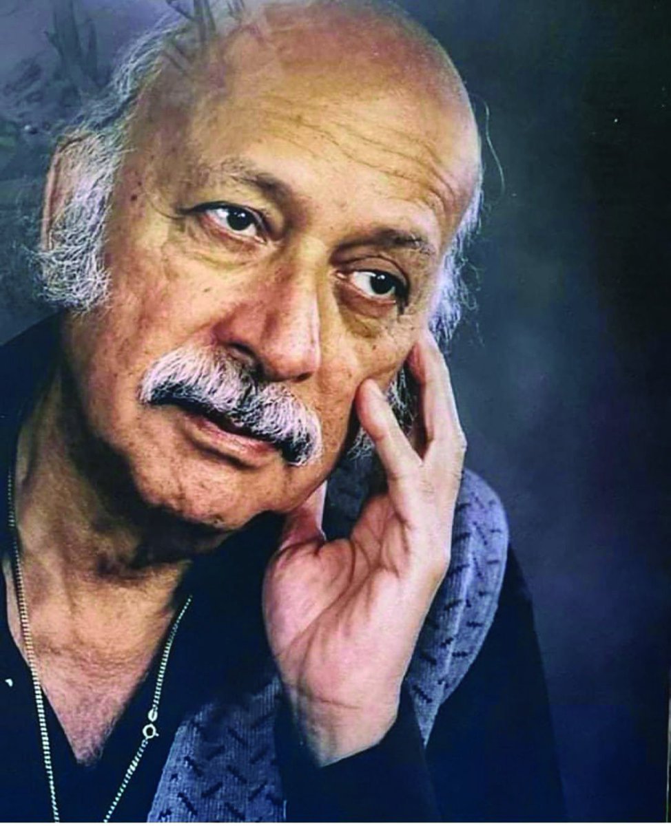 BesamMistefa's tweet photo. Na, ev ne cîhan e
Bi derewan navê wê kirine cîhan
Kerxane ye.. di coş û xiroşa zînayê de
Qumarbaz dilîzin... û em jî kartên qumarê ne!
 
Mizefer el-Newab
Ji Erebî: Besam Mistefa https://t.co/PmMVhHy0t2