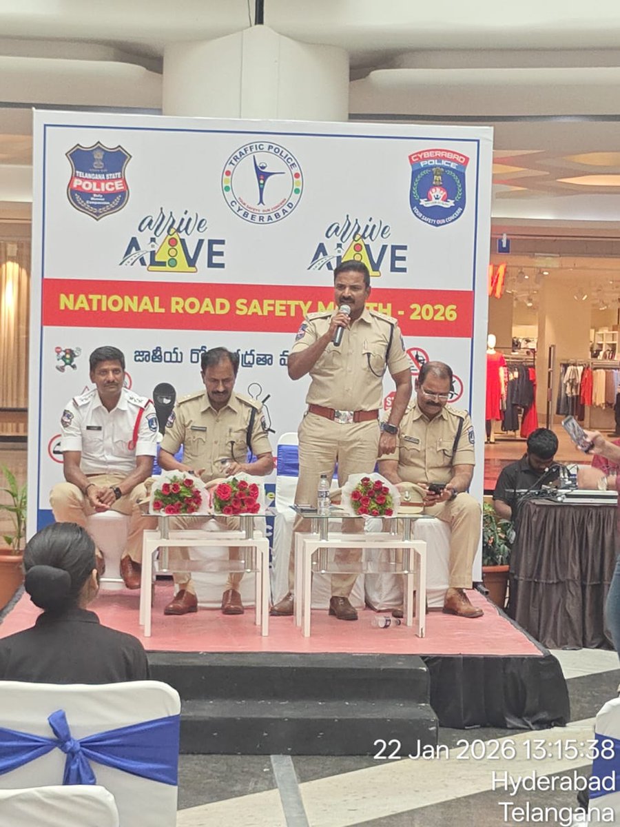 GACHIBOWLI TRAFFIC POLICE tweet media