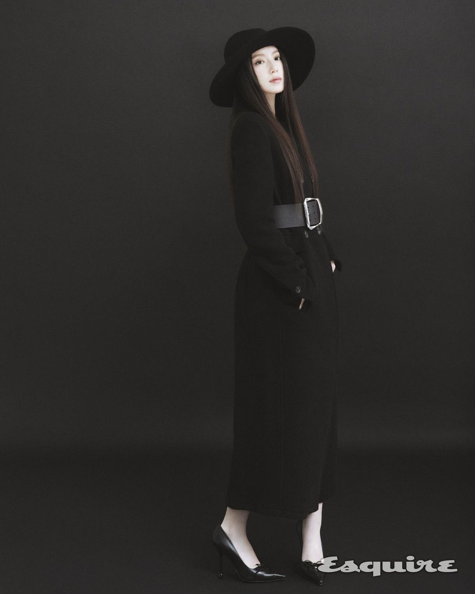 에스콰이어 디지털 커버 화보

#슈화 #SHUHUA #舒華
