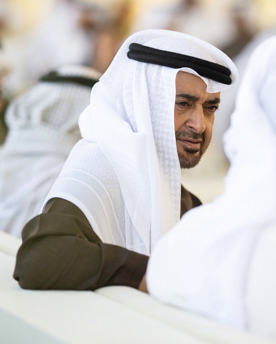 برزة الشيخ محمد بن زايد آل نهيان
الشيخ محمد بن زايد آل نهيان "يشهد"
الشيخ محمد بن زايد آل نهيان "يحضر"
الشيخ محمد بن زايد آل نهيان "يستقبل" 

صار اليوم اللي يمر بدون صور و مقاطع بوخالد يوم ناقص 

اللهُم احفظ قائدنا و ارزقه البركة في وقته وصحته وعمره ❣️