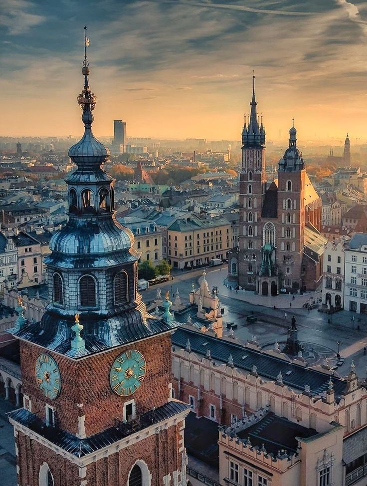 MozartCultures's tweet image. krakow architecture, poland
