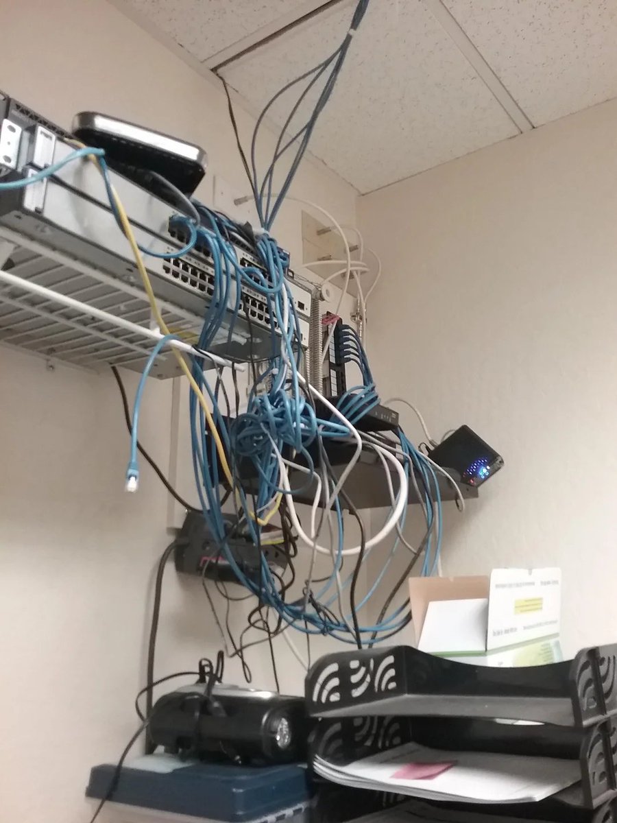 DMNTR Network Solutions 👻 AS204773 tweet media