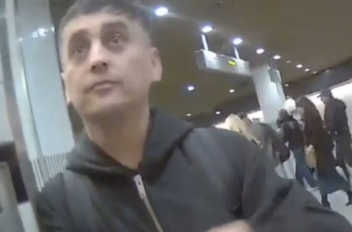 SOUTH ASIAN IMMIGRANT WANTED FOR SEXUALLY ASSAULTING TFL WORKER AT LIVERPOOL STREET

The attack happened at about 4.40pm on Tuesday, December 16, at the ticket barriers at Liverpool Street Underground Station.

It's literally every fu**ing day with these people!