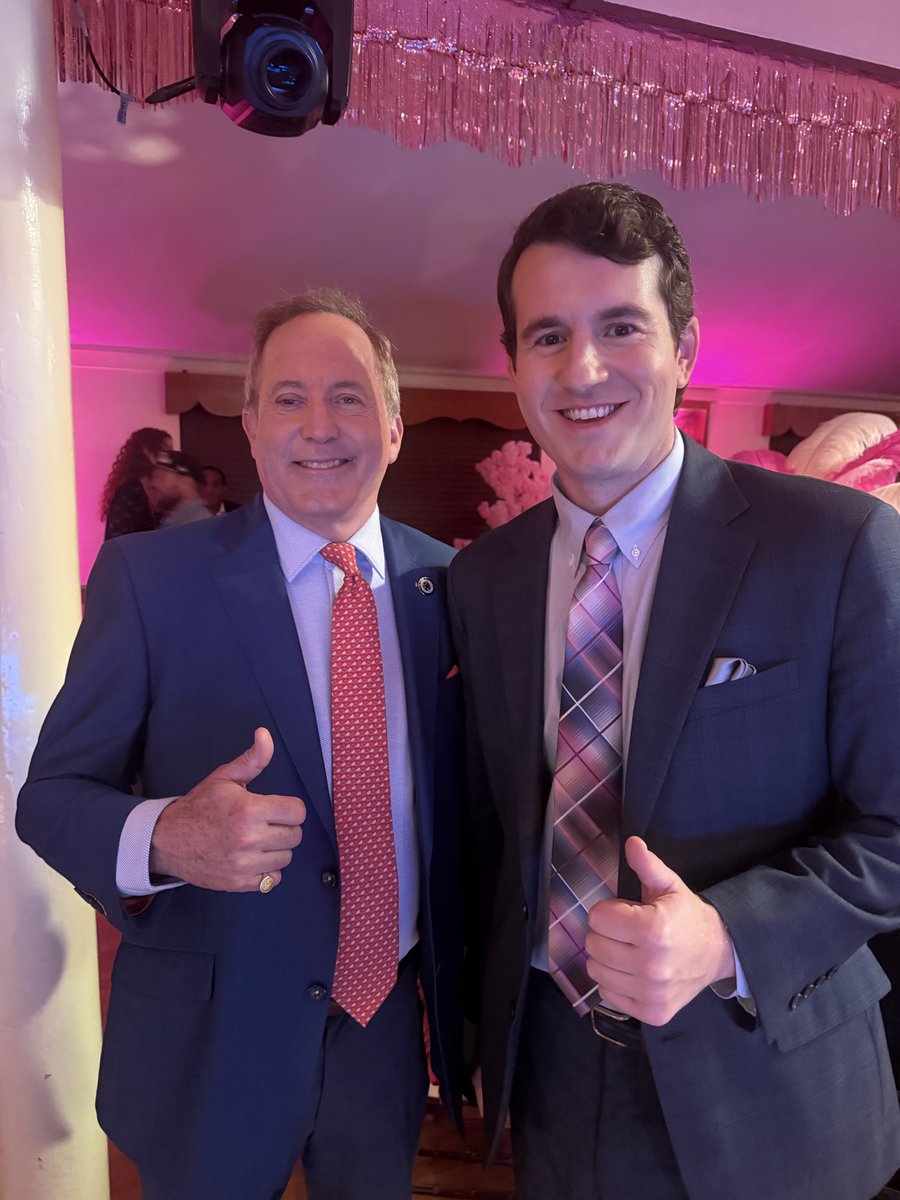 alexstein99's tweet image. Everyone needs to go and vote for @KenPaxtonTX in his primary against his anti-gun rino opponent