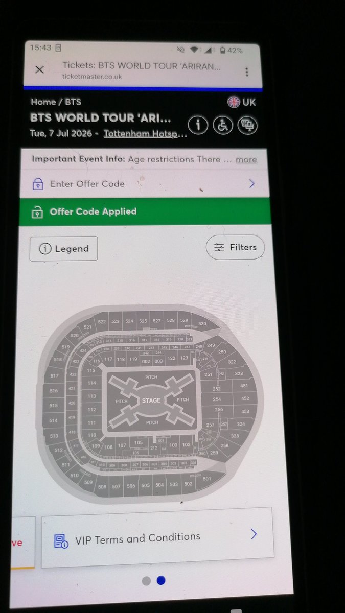 AtowncaledMalec's tweet photo. @UKBTSARMATION Does anyone k ow if there's any tickets left? This is all I'm getting https://t.co/TuvDtCAs43