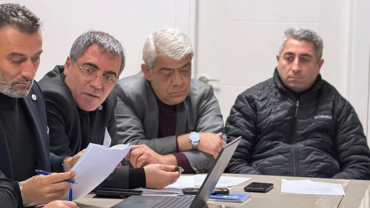 OsmanToraman's tweet image. Erzurum Konfederasyonu - ERKON - olarak yeni yönetim kurulu ile ilk toplantımızı Genel Başkan Murat Şahsuvaroğlu başkanlığında genel merkezimizde gerçekleştirdik.
#BizBirlikteGüçlüyüz
#ERDEFTV
#İlkemizBenDeğilBiz
#dadaş
#erkon