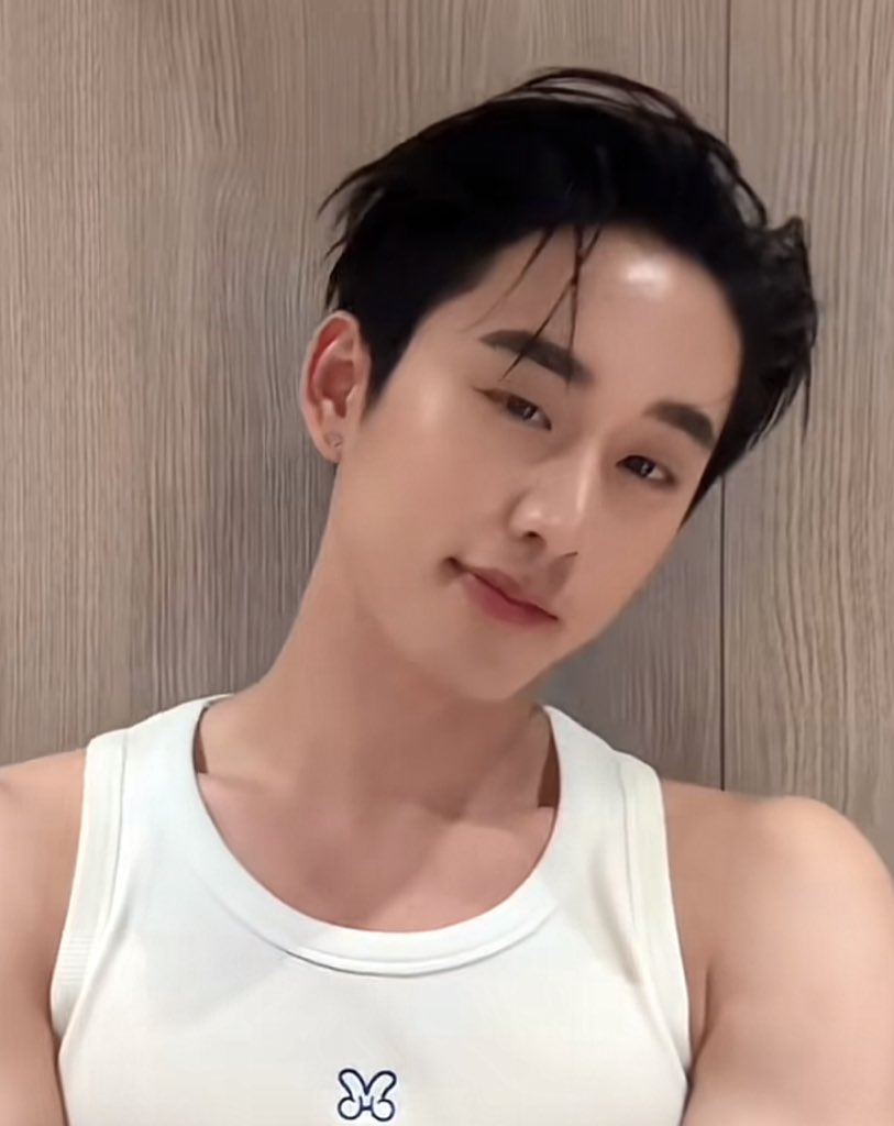 sthibtw_'s tweet image. ไม่เป็นไรนะทุกคน สั้นก็สวย ไม่สั้นก็สวยอยู่ดี