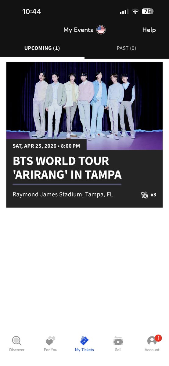 IM CRYING SO HAPPY IM SEING BTSSSS THIS DOESNT FEEL REAL 💜😭