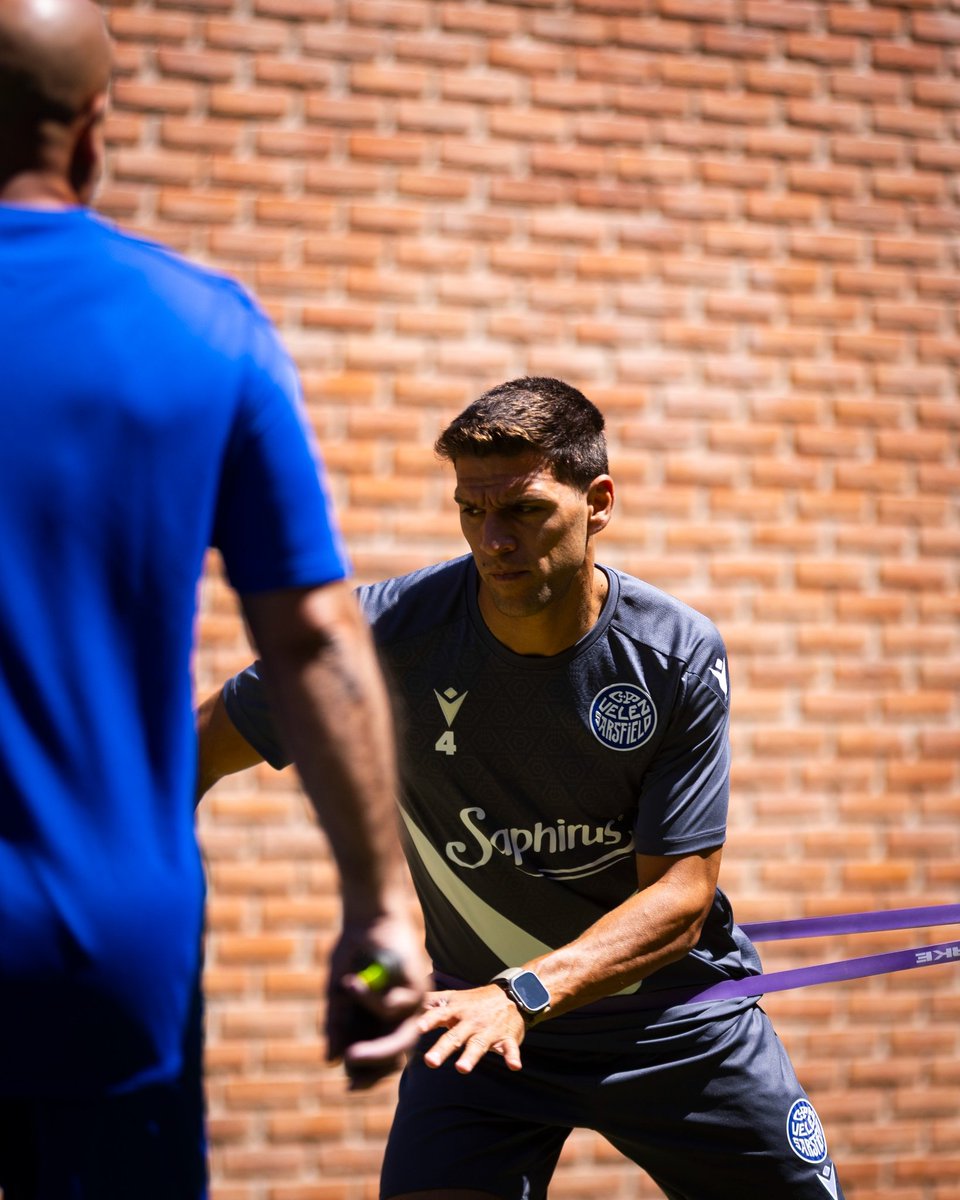 Velez's tweet image. Activamos para esta noche 💪🏼💙

#JuegaVélez